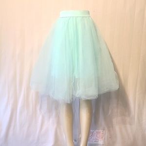 Run 21 skirt tulle size small